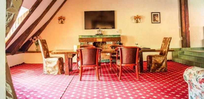 The Attic Appartement Braşov Buitenkant foto